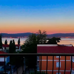 La More - Sv Filip I Jakov Apartman