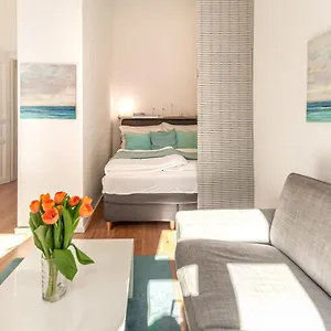 Luxurious And Bright, 5 Min To City Center Apartman Vienna
