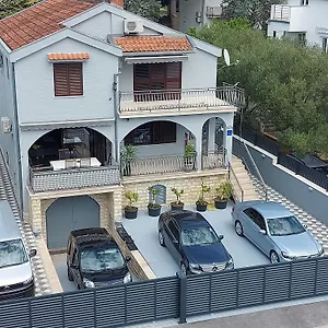 M & D Apartman